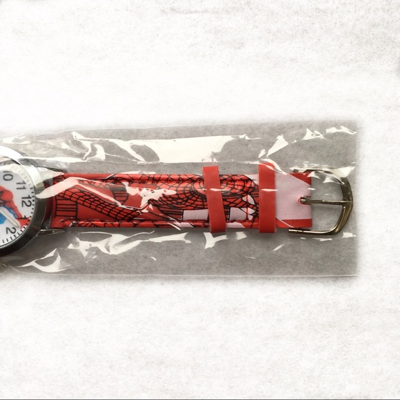 Spider-Man Superhero NEW Kids Quartz Watch Red - Picture 4 of 7